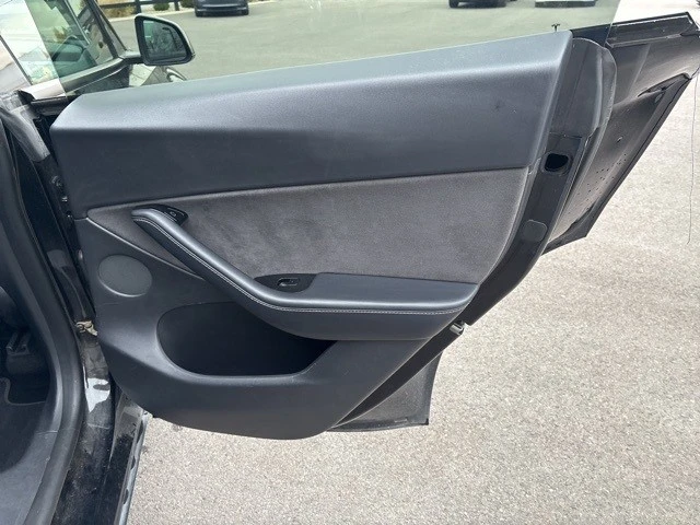 2021 Tesla Model Y - Image 20 of 21