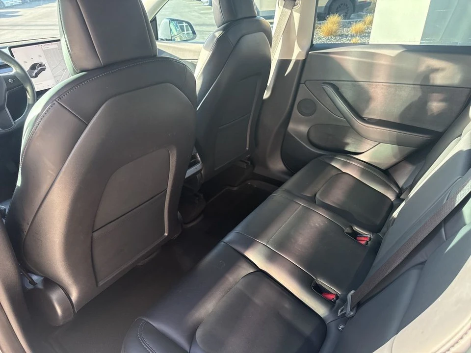 2021 Tesla Model Y - Image 15 of 21