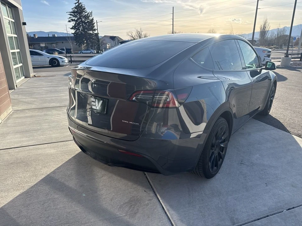 2021 Tesla Model Y - Image 8 of 21