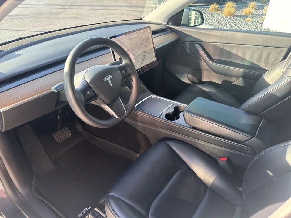 2021 Tesla Model Y - Image 12 of 21
