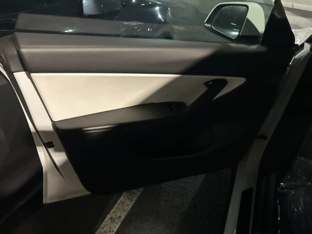 2021 Tesla Model Y - Image 4 of 11