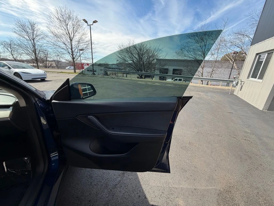 2021 Tesla Model Y - Image 11 of 15