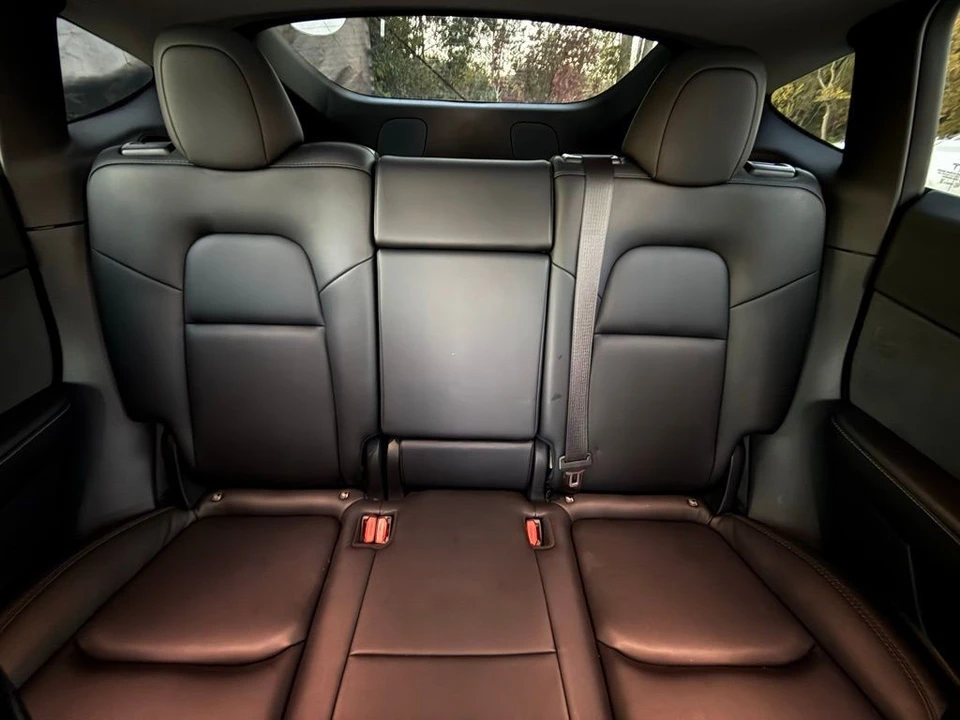 2021 Tesla Model Y - Image 10 of 11