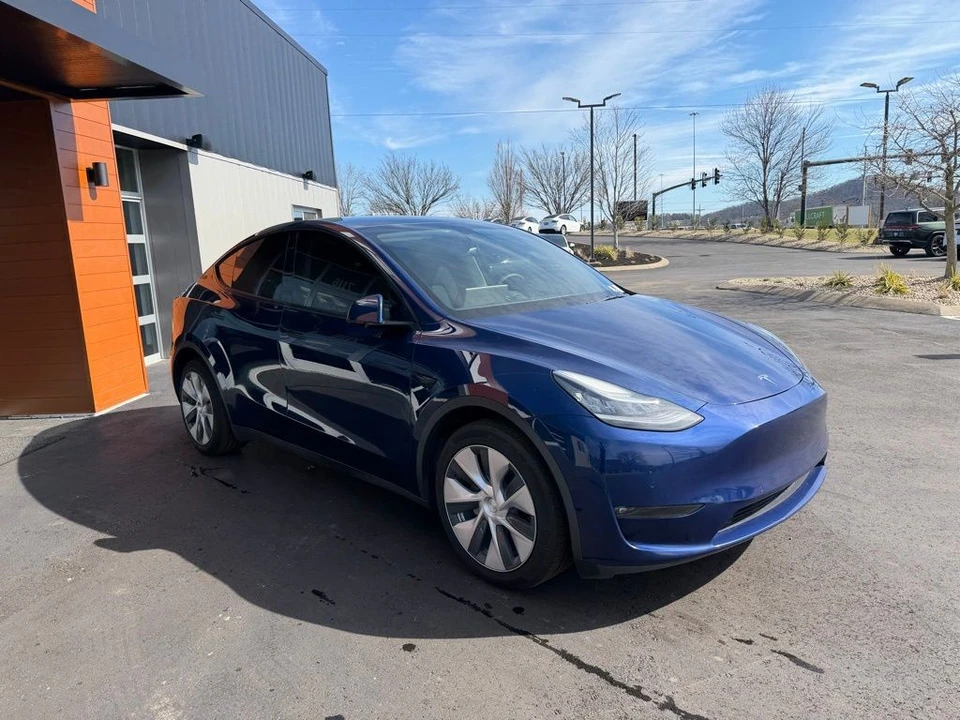2021 Tesla Model Y - Image 3 of 15