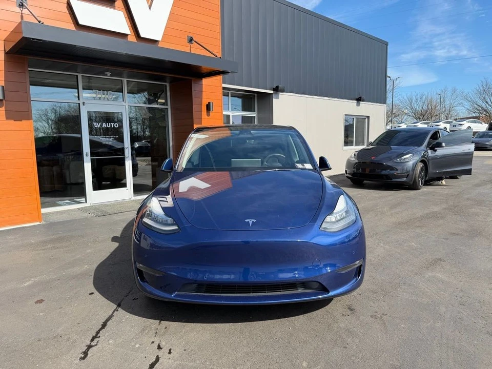 2021 Tesla Model Y - Image 2 of 15