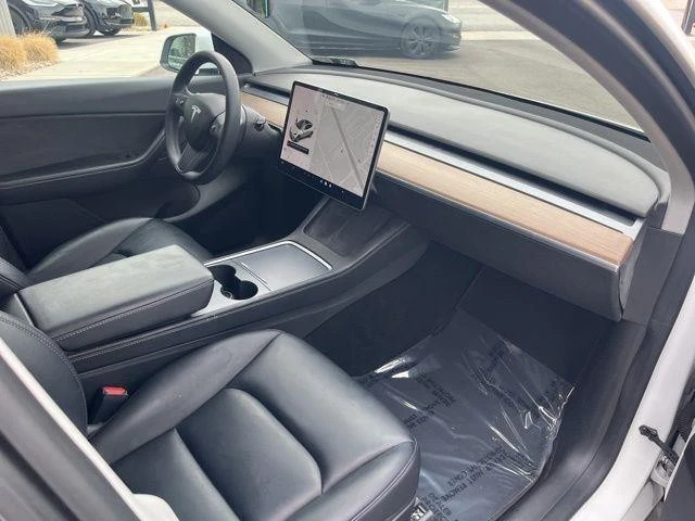 2021 Tesla Model Y - Image 23 of 27