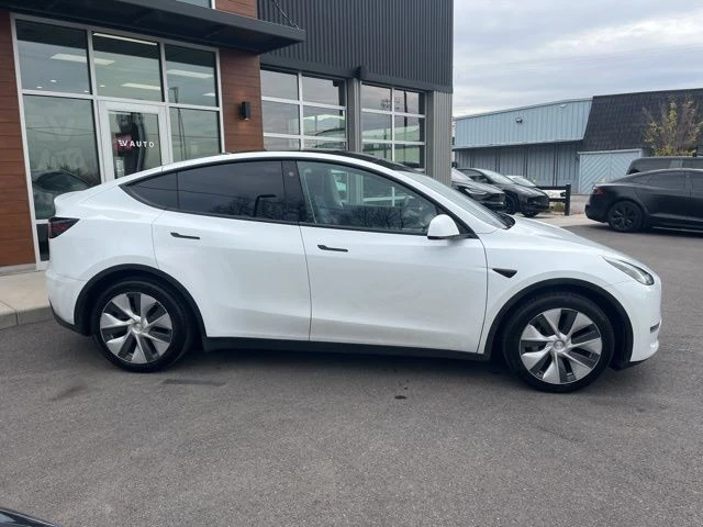2021 Tesla Model Y - Image 9 of 21