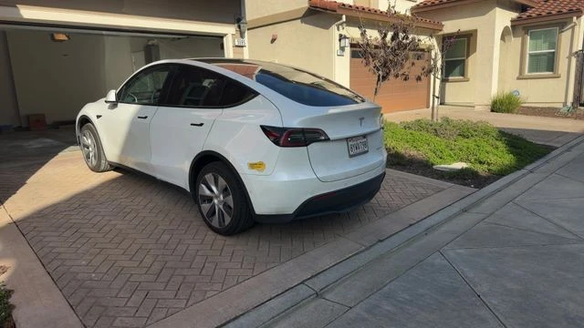 2021 Tesla Model Y - Image 4 of 6