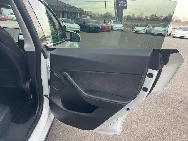 2021 Tesla Model Y - Image 18 of 27