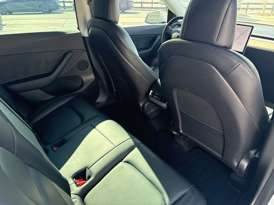 2021 Tesla Model Y - Image 18 of 21