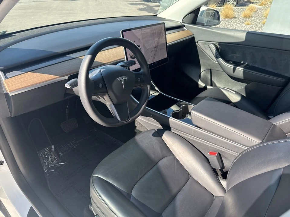 2021 Tesla Model Y - Image 11 of 21