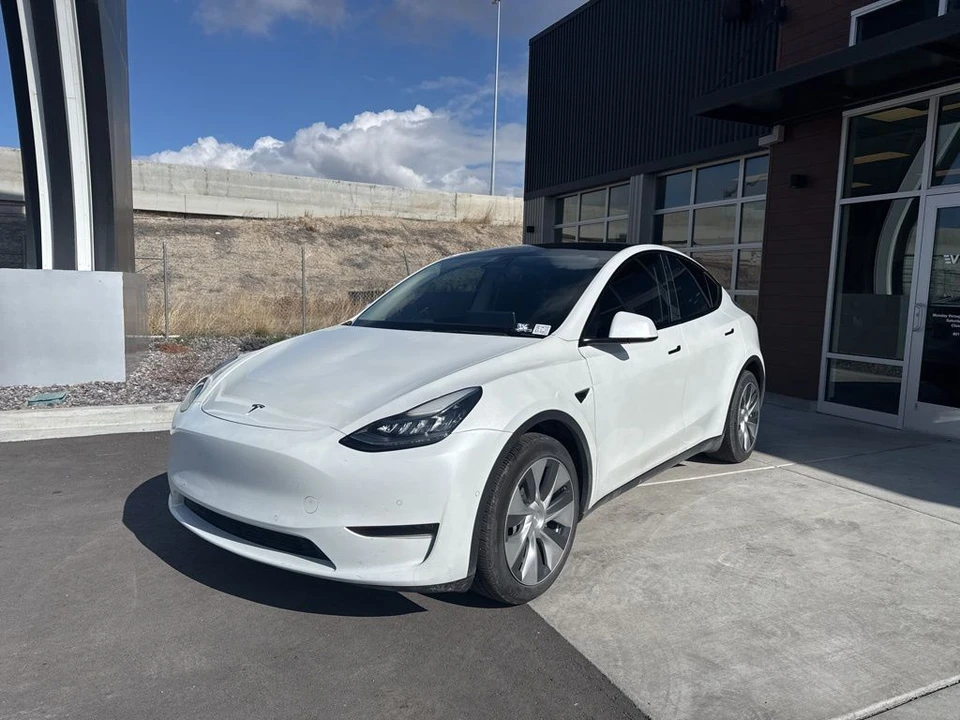 2021 Tesla Model Y - Image 4 of 21