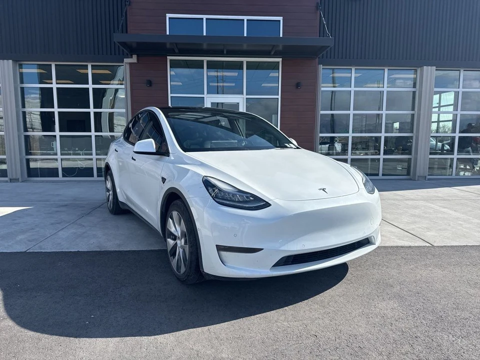 2021 Tesla Model Y - Image 2 of 21