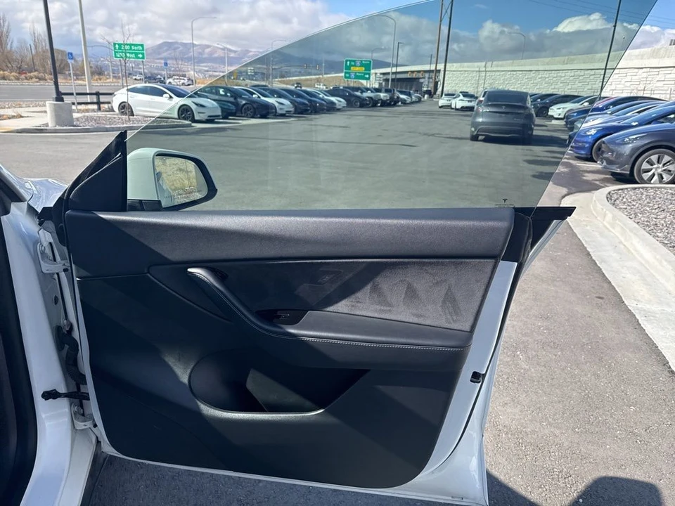 2021 Tesla Model Y - Image 21 of 21