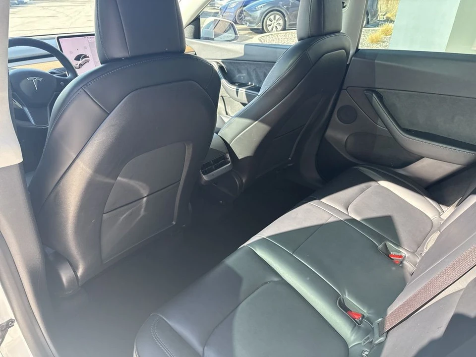 2021 Tesla Model Y - Image 14 of 21