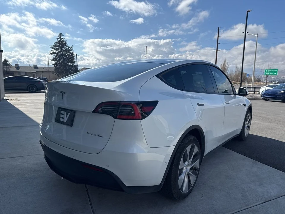 2021 Tesla Model Y - Image 7 of 21