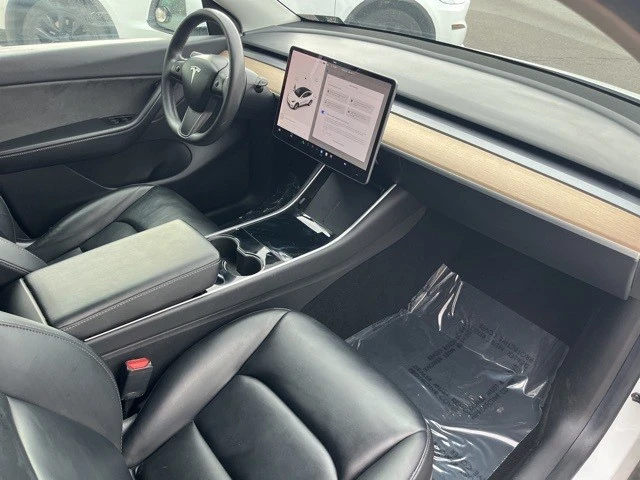 2021 Tesla Model Y - Image 18 of 20