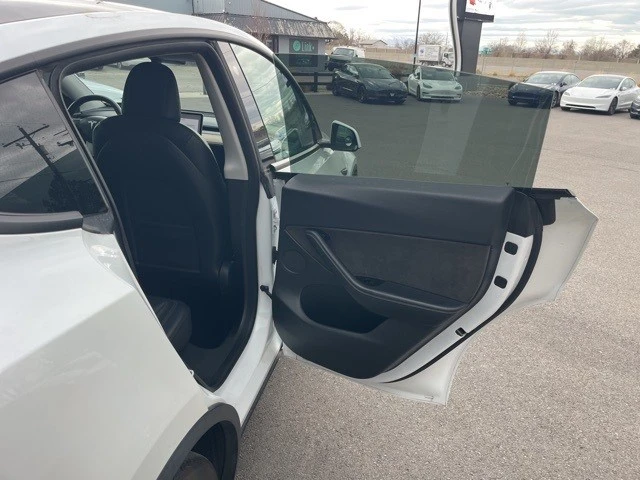 2021 Tesla Model Y - Image 14 of 20