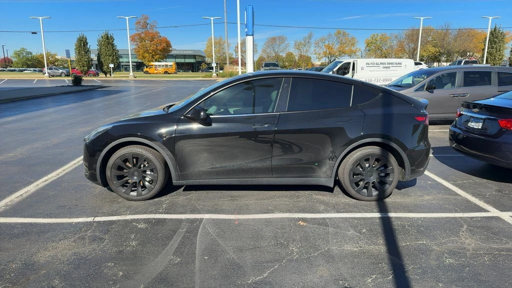 2021 Tesla Model Y - Image 2 of 10