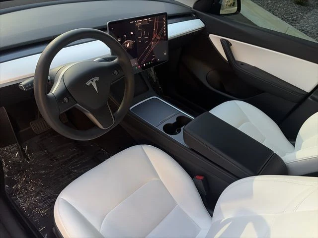 2021 Tesla Model Y - Image 12 of 21
