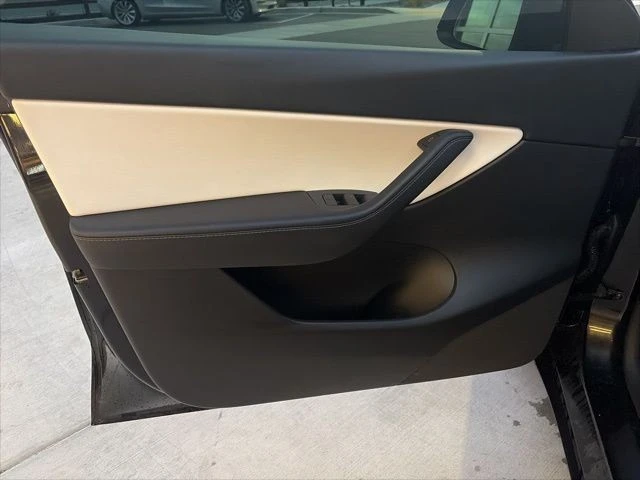 2021 Tesla Model Y - Image 11 of 21