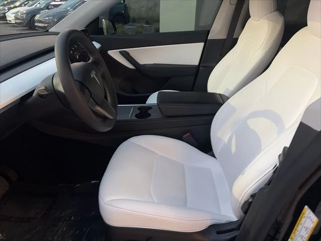 2021 Tesla Model Y - Image 13 of 21
