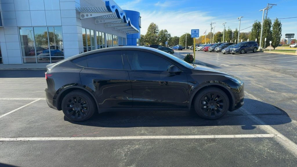 2021 Tesla Model Y - Image 5 of 10