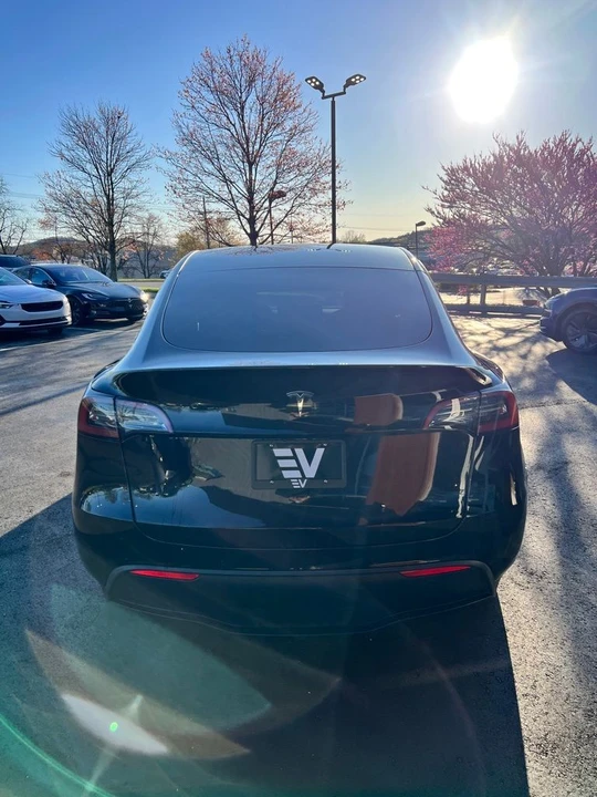 2021 Tesla Model Y - Image 5 of 16