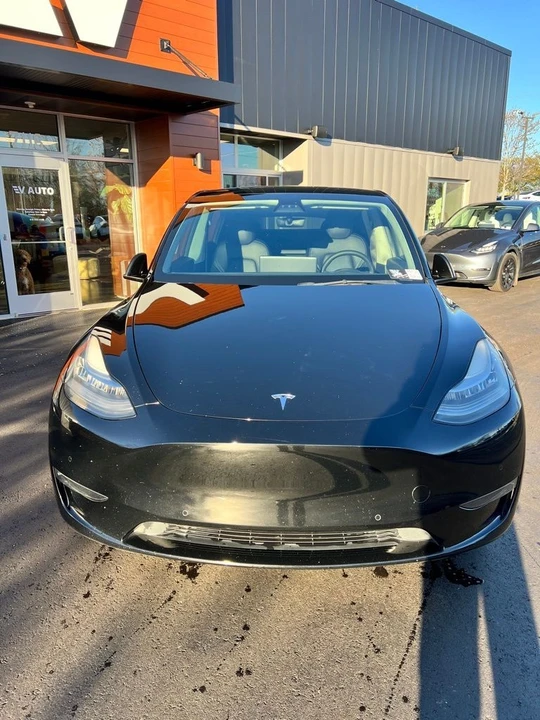 2021 Tesla Model Y - Image 2 of 16