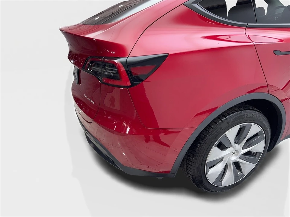 2021 Tesla Model Y - Image 16 of 21