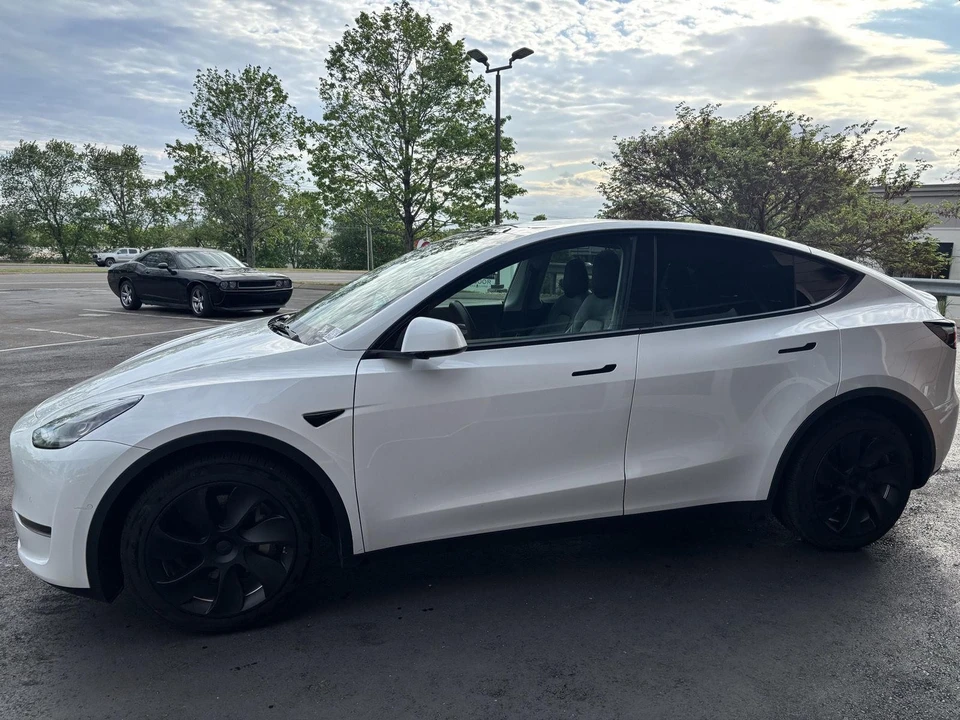 2021 Tesla Model Y - Image 5 of 18