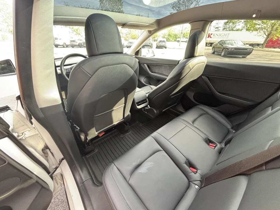 2021 Tesla Model Y - Image 10 of 18