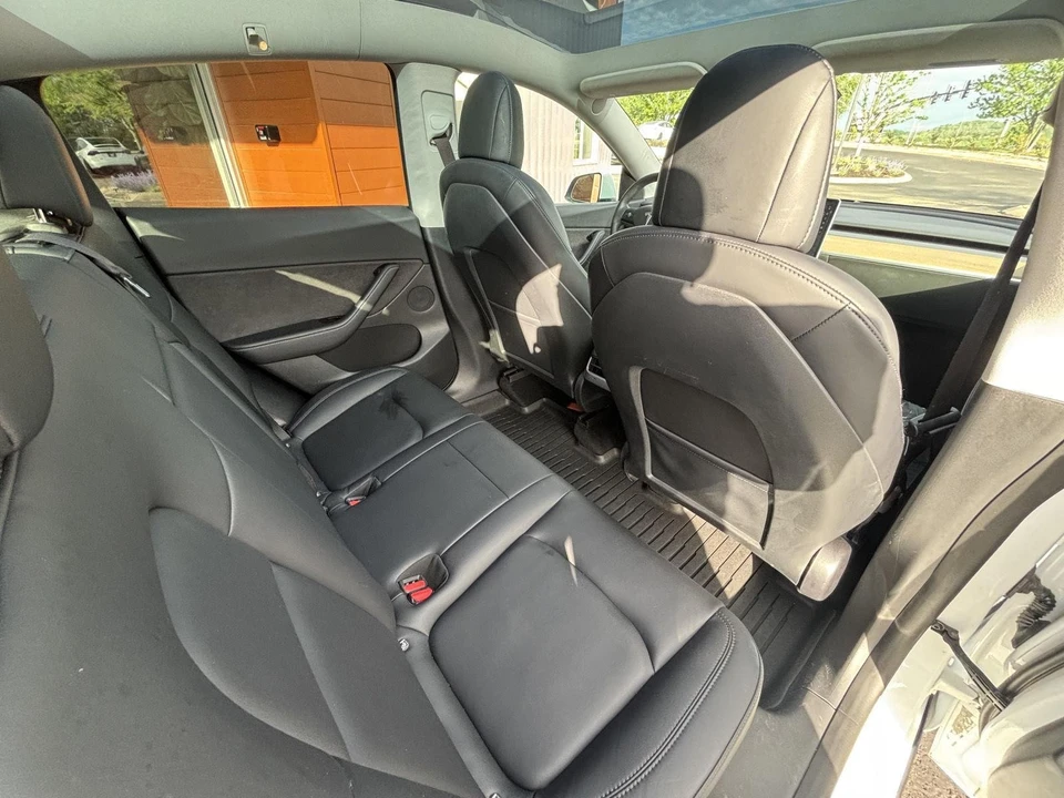 2021 Tesla Model Y - Image 12 of 18