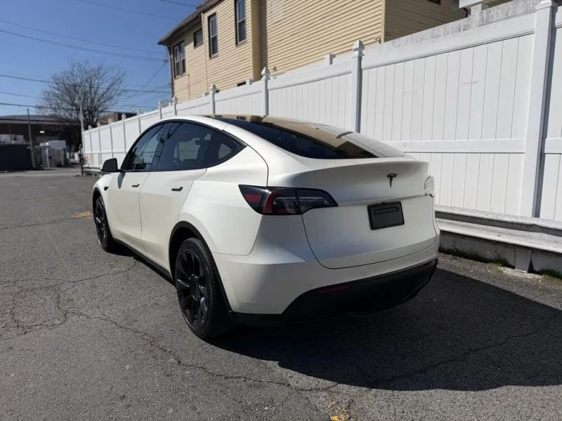 2021 Tesla Model Y - Image 5 of 12