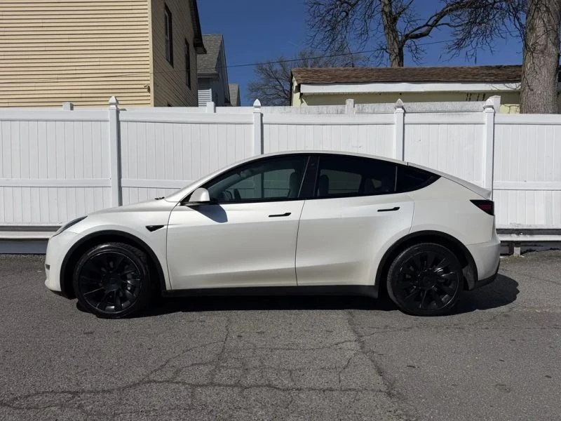 2021 Tesla Model Y - Image 4 of 12