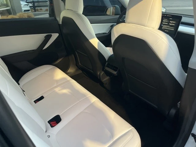 2021 Tesla Model Y - Image 16 of 21