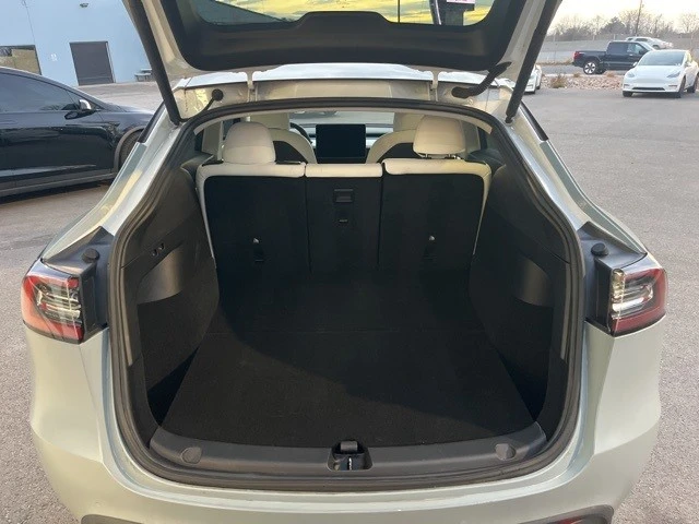 2021 Tesla Model Y - Image 14 of 21