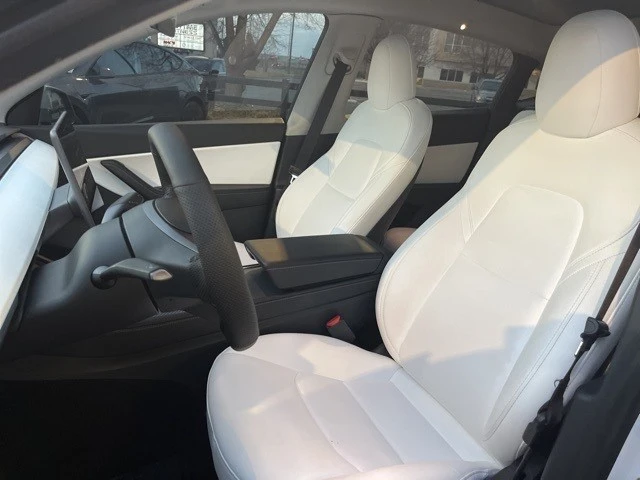 2021 Tesla Model Y - Image 10 of 21