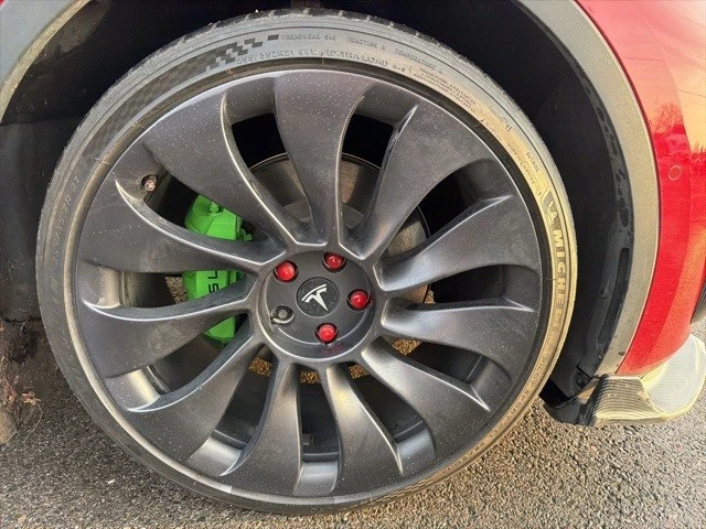 2021 Tesla Model Y - Image 10 of 21