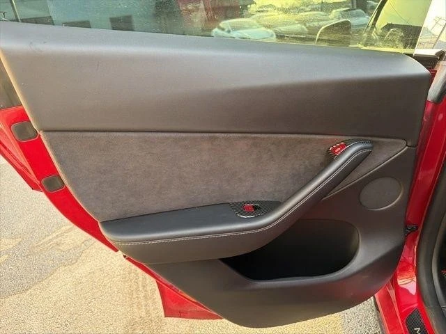 2021 Tesla Model Y - Image 14 of 21