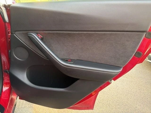 2021 Tesla Model Y - Image 18 of 21