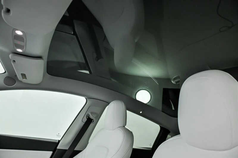 2021 Tesla Model Y - Image 19 of 21