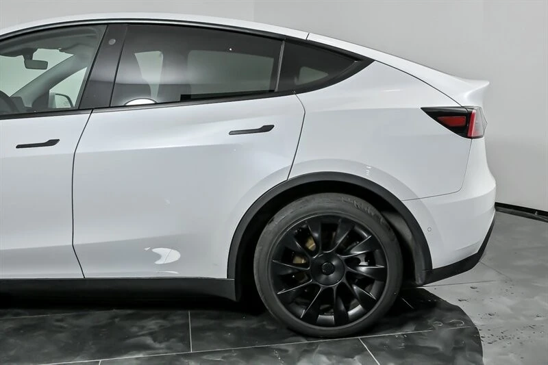 2021 Tesla Model Y - Image 7 of 21