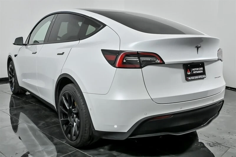 2021 Tesla Model Y - Image 8 of 21