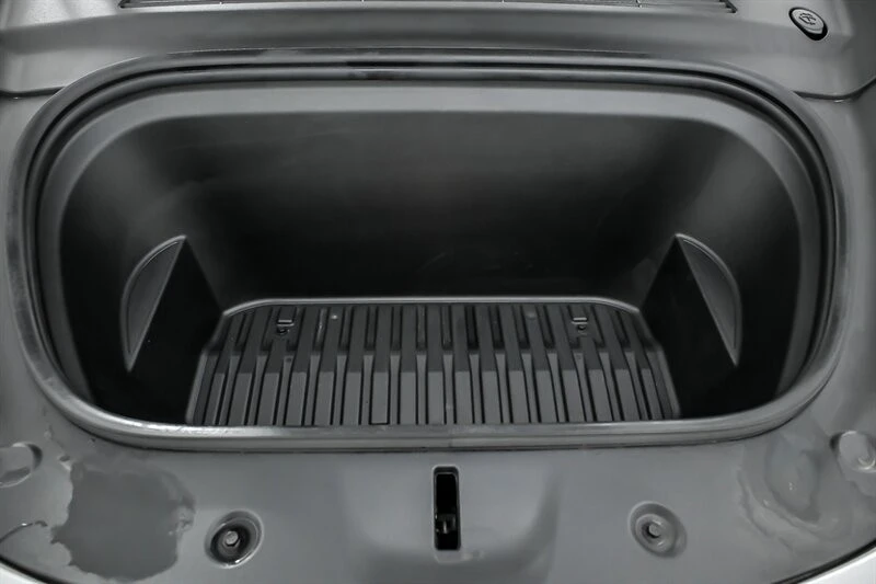 2021 Tesla Model Y - Image 14 of 21