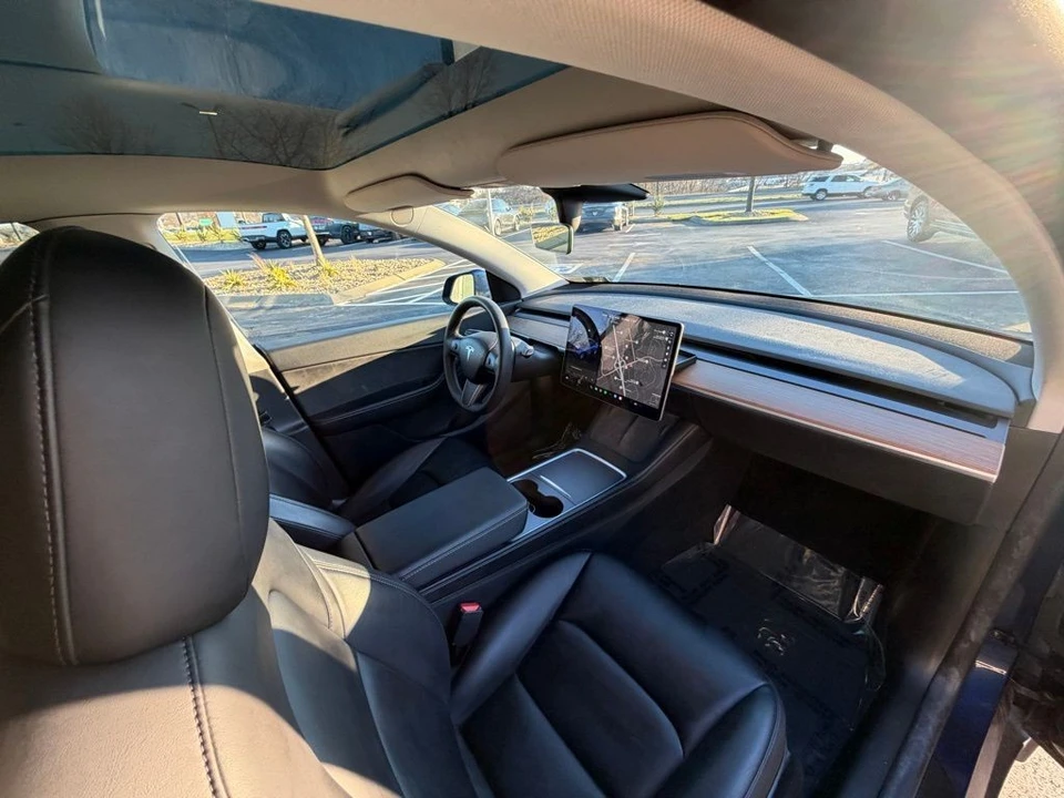 2021 Tesla Model Y - Image 13 of 14