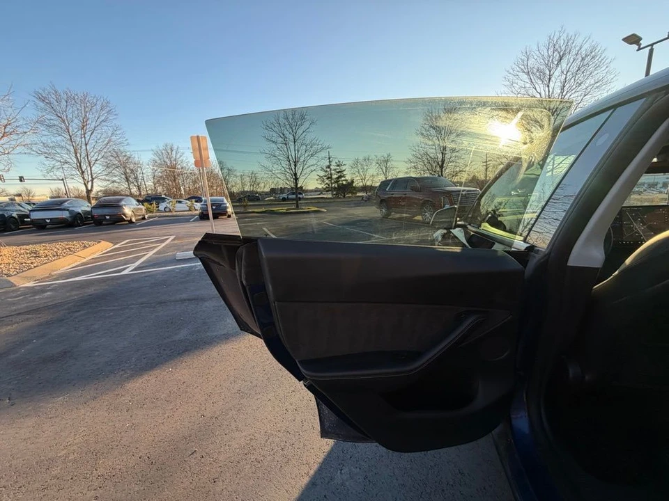 2021 Tesla Model Y - Image 8 of 14