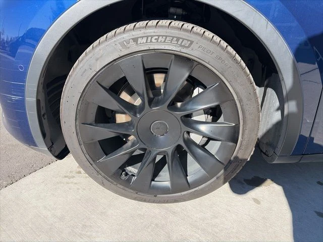 2021 Tesla Model Y - Image 10 of 21