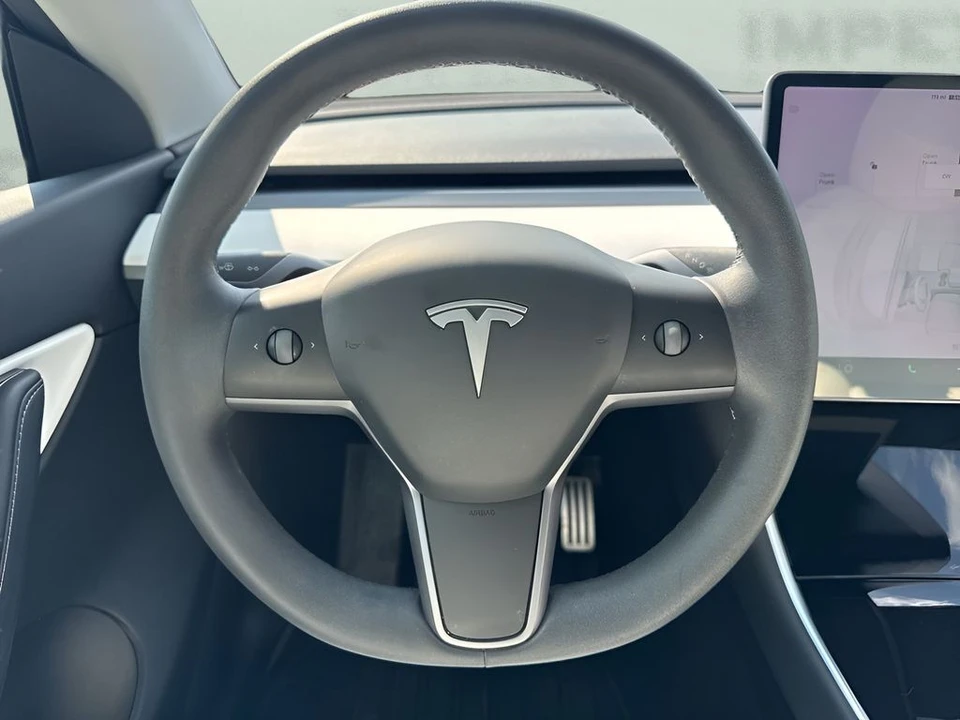 2021 Tesla Model Y - Image 15 of 21