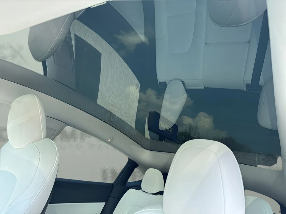 2021 Tesla Model Y - Image 11 of 21